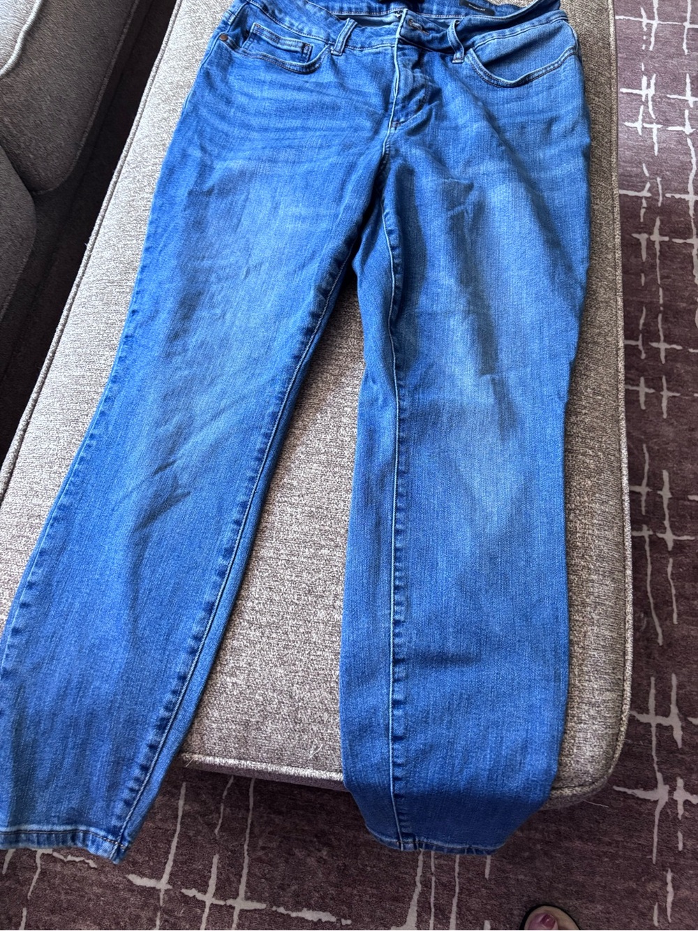 Judy Blue Medium Blue Straight Leg Jeans